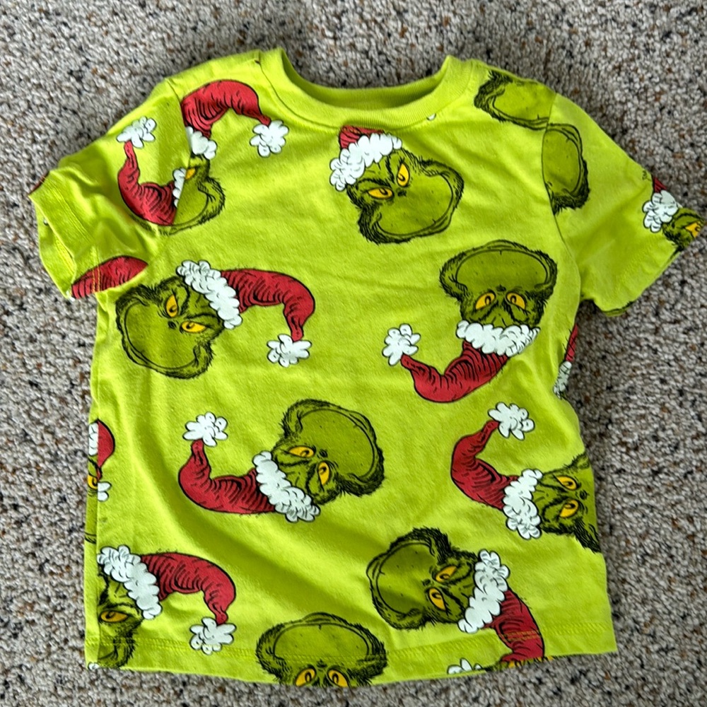 Old navy grinch tee
